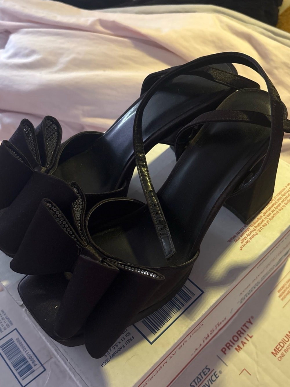 Dream Pairs Black Bow Block Heel Sandals